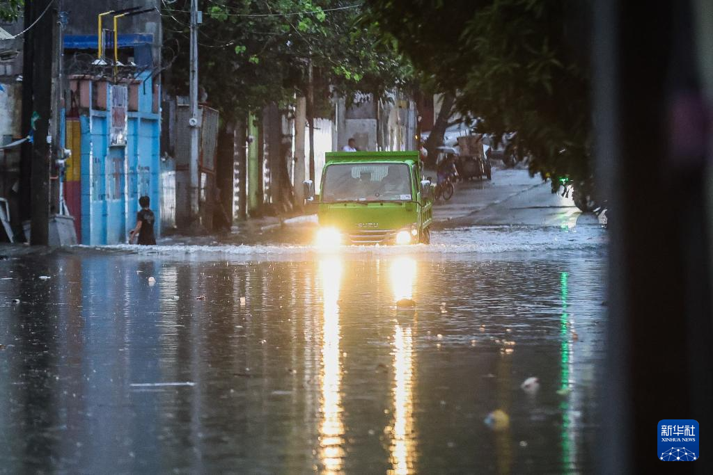 10��24�գ��ڷ����e�����У�һ�v��܇�ڷeˮ����񂡣